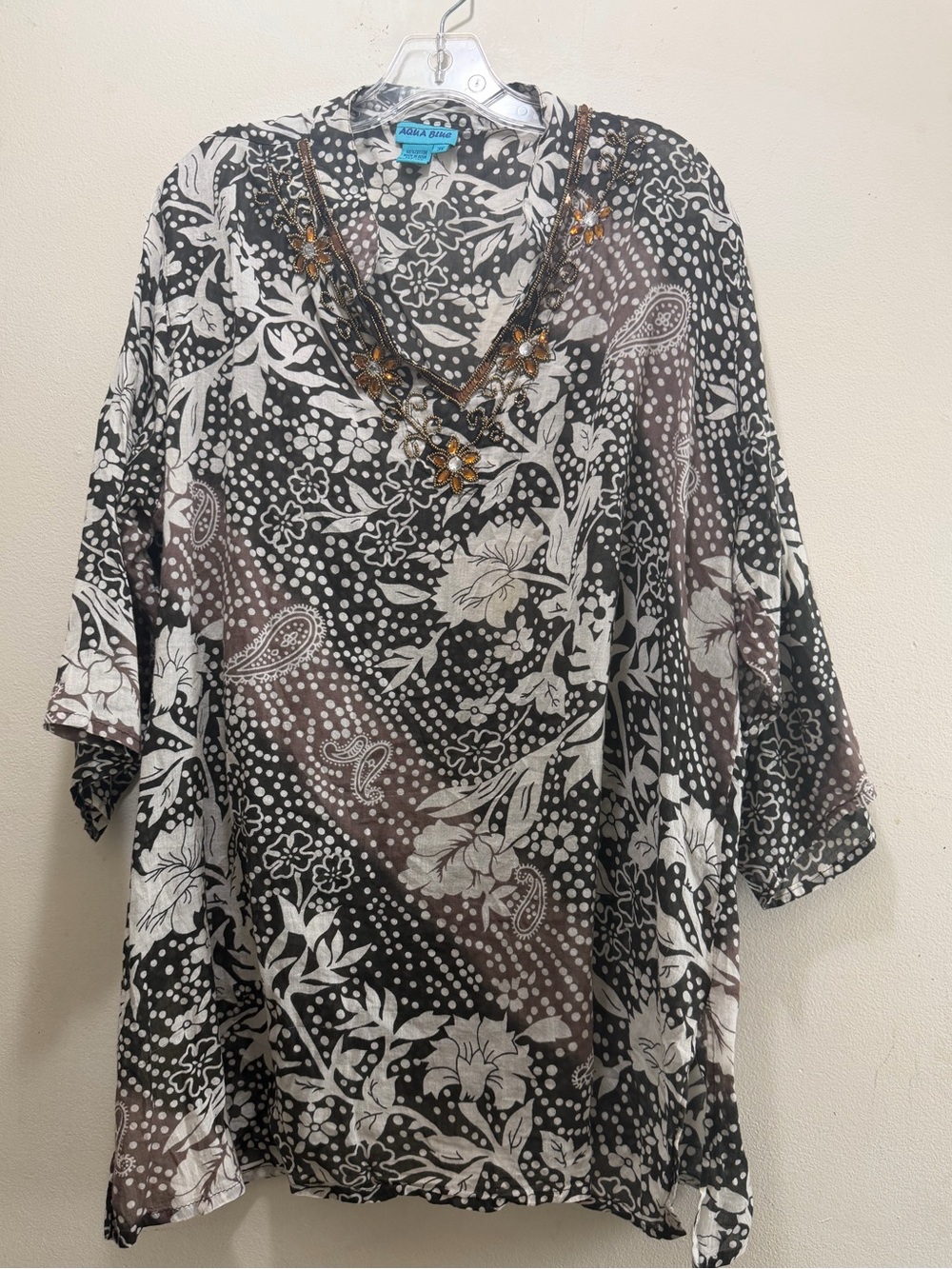 Aqua Blu Black & White Floral Embellished V-Neck Tunic